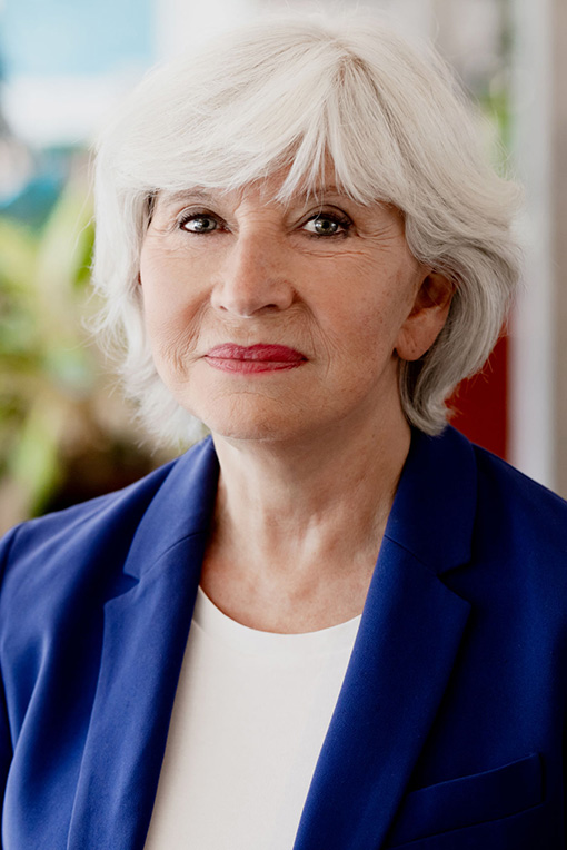 Climate change, energy transition, and global environmental governance