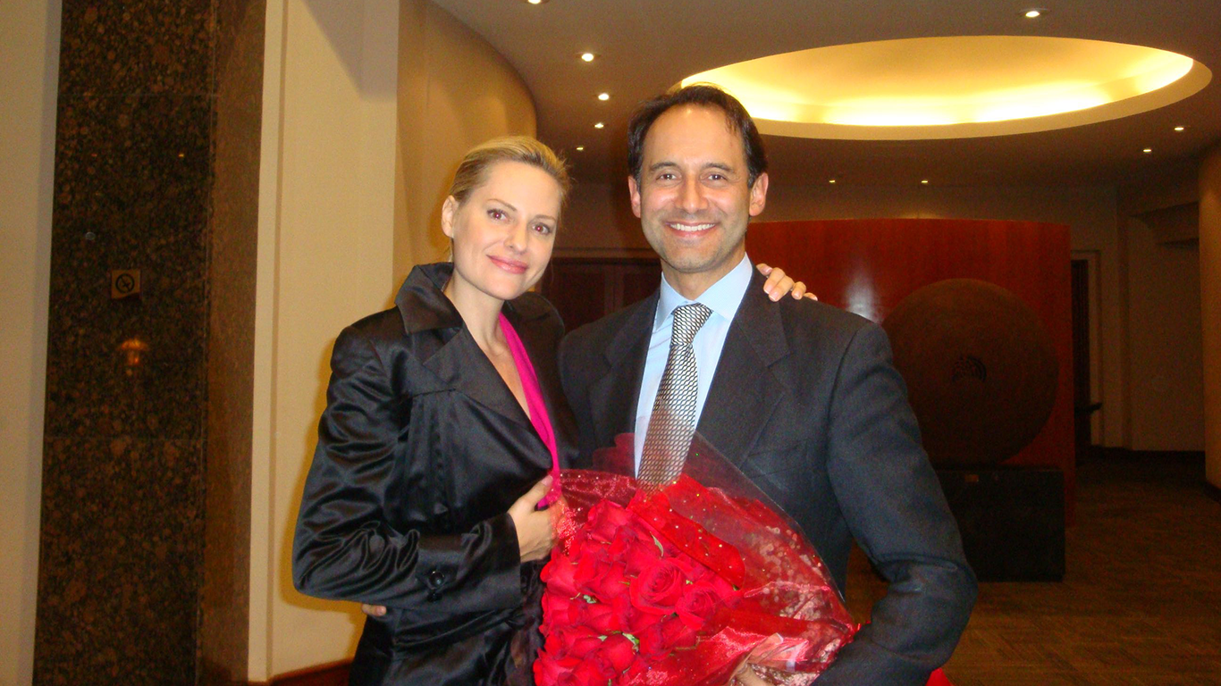 Aimee Mullins y Santiago Zapata